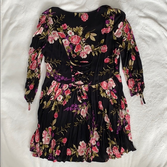 Urban Outfitters Ecoté Floral Dress - Picture 3 of 4